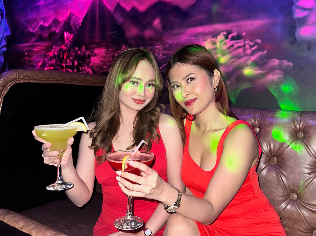 Neon Nights Bar Club-马卡蒂必去景点