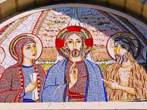 Eglise Saint Médard-Neuille必去景点