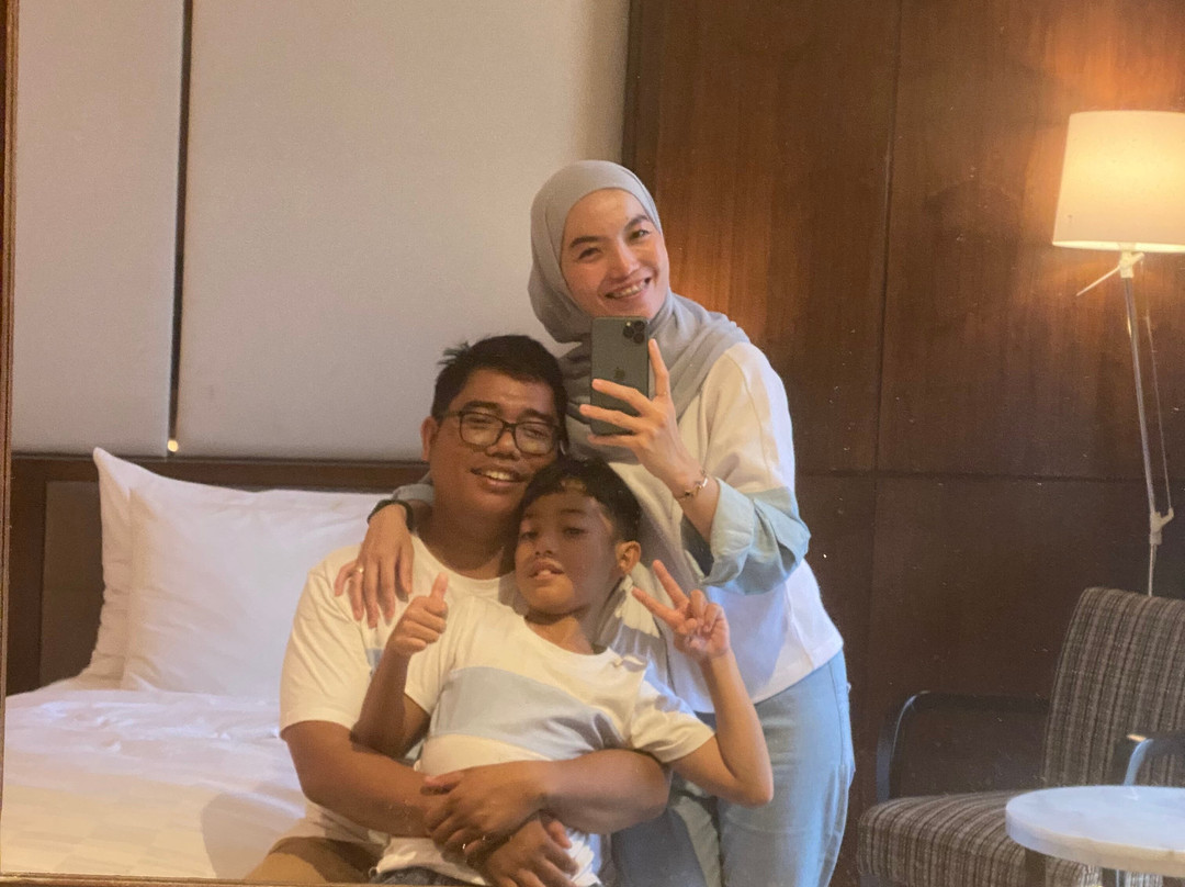 瑞雅婆罗洲马辰酒店主图