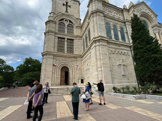 Hristina Nedelcheva - Tour Guiding