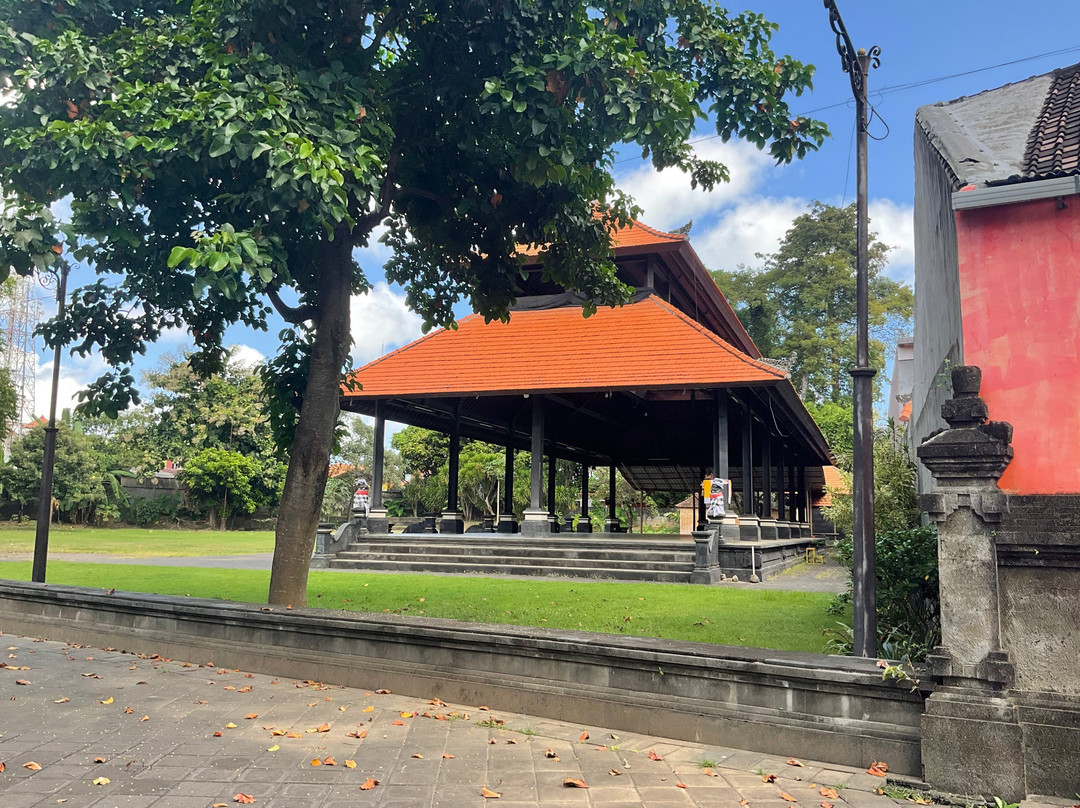 Dalem Kahyangan Temple-勒吉安必去景点