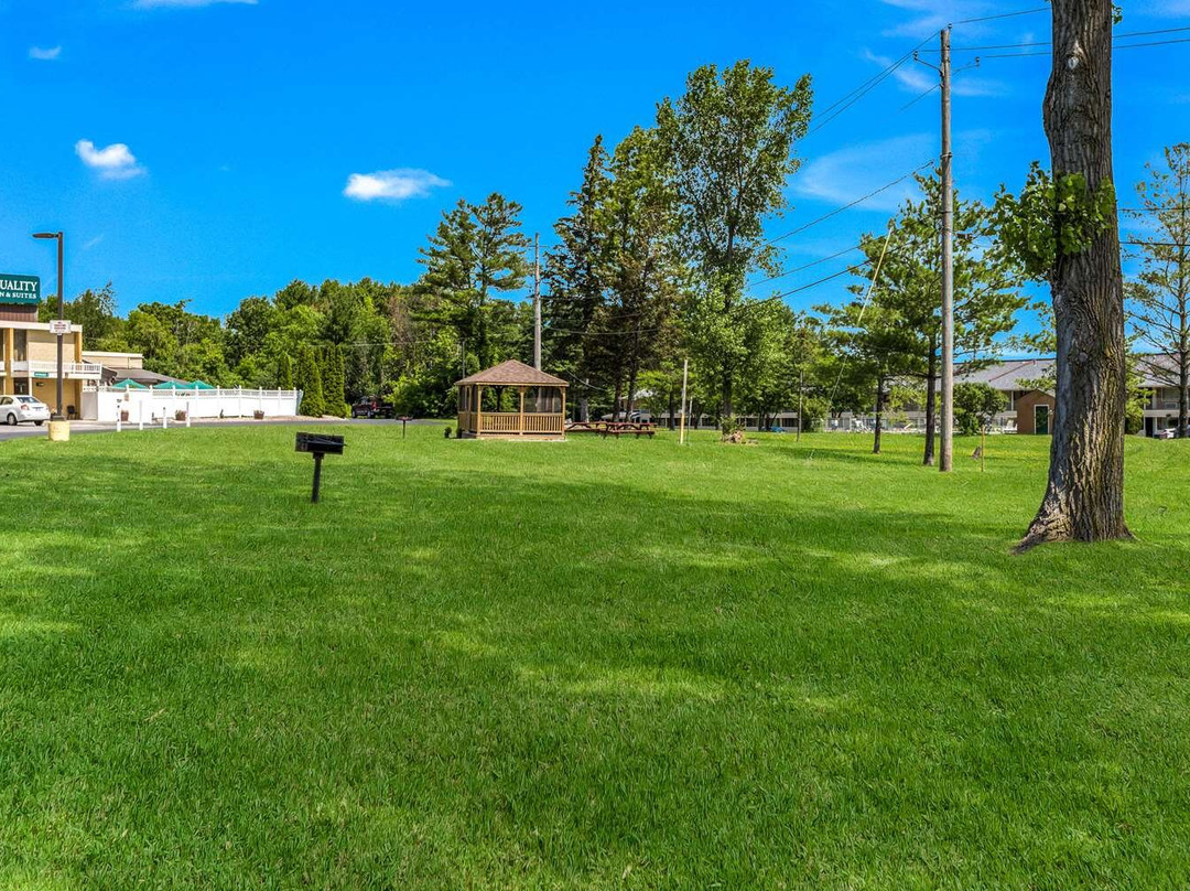 Quality Inn & Suites