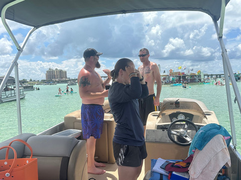 Crab Island Jimmy's Charters-华尔顿堡滩必去景点