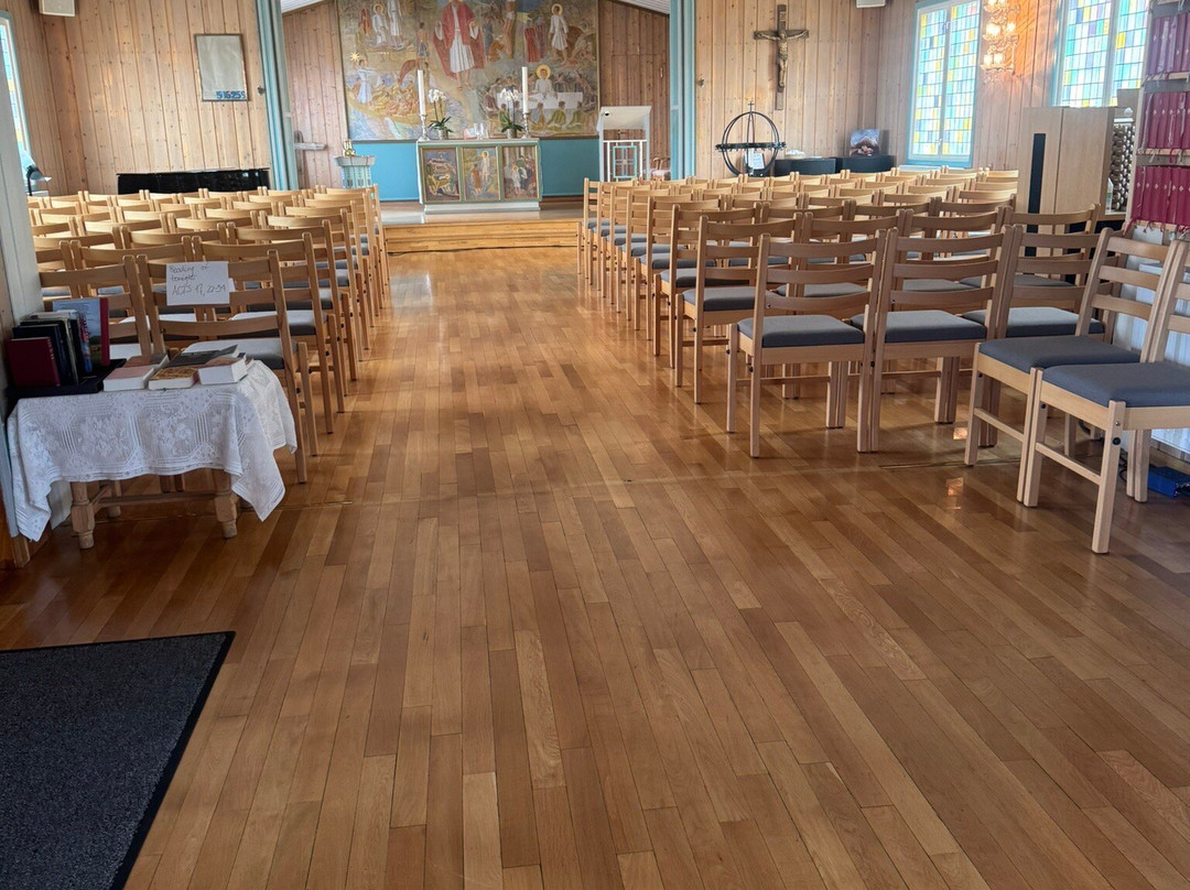Svalbard Kirke-朗伊尔城必去景点