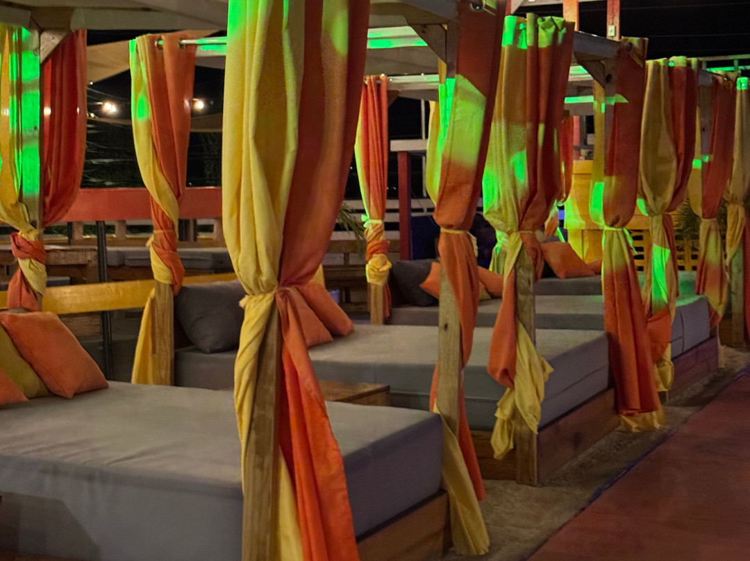 Nostalgia Day Club-蒙特戈贝必去景点