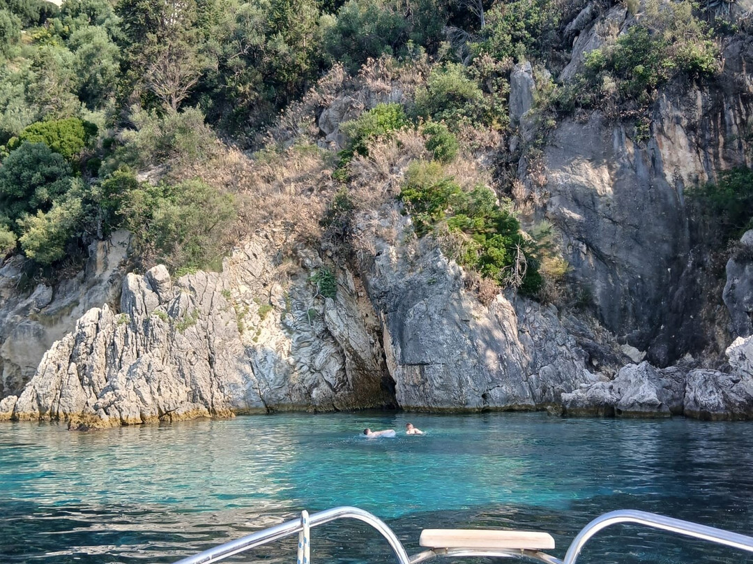 Fontas Boats Boat Rental-Nissaki必去景点