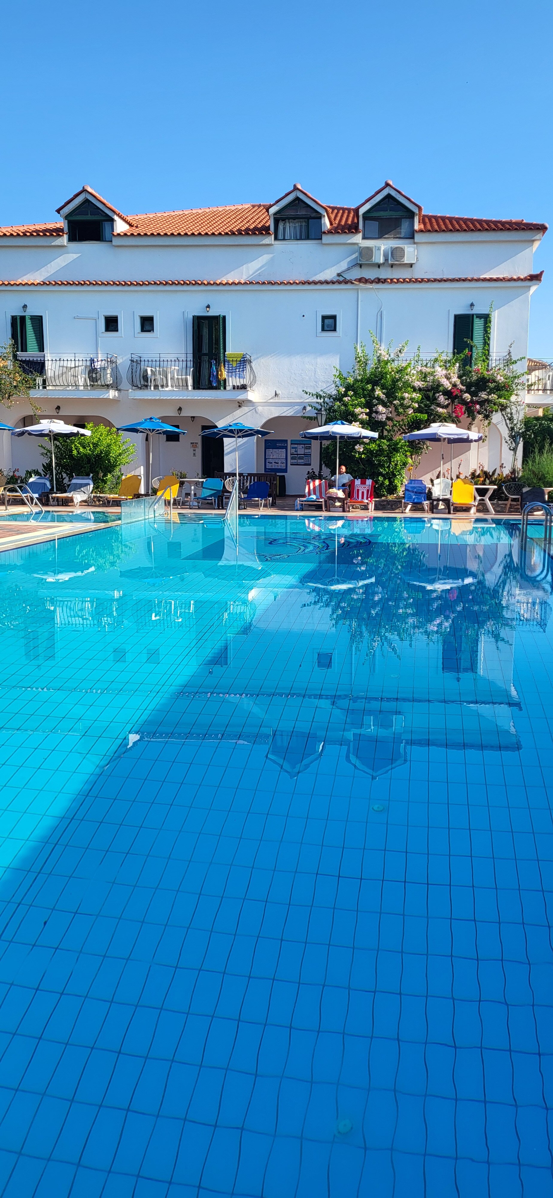 Tara Beach Hotel-官方
