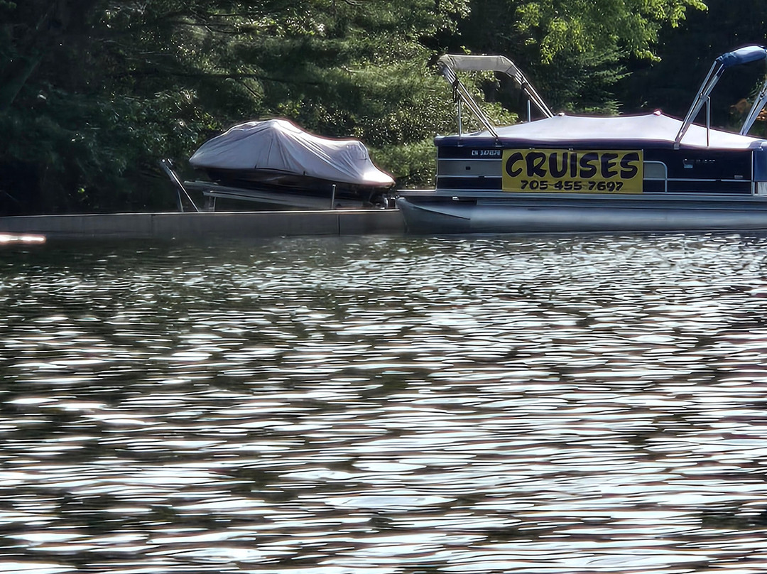 Ski-Mazing Water Sports-Haliburton必去景点