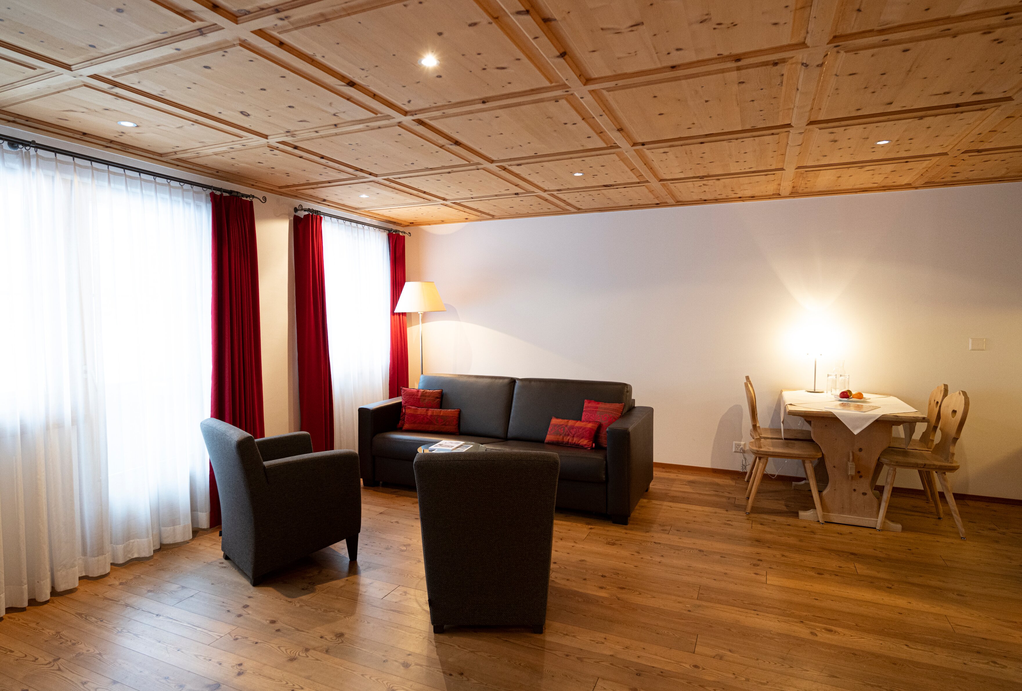 恩加丁谷地酒店-客卧