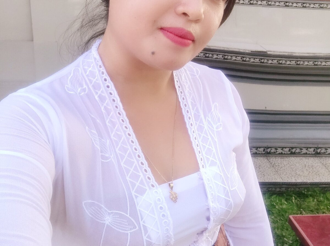 Jro Manik Kebaya-Belalang必去景点
