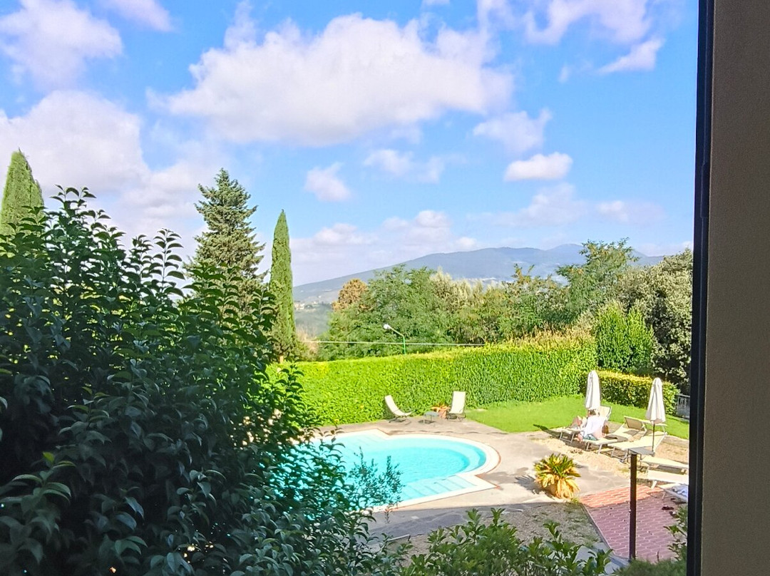 狄波士科尼别墅酒店主图