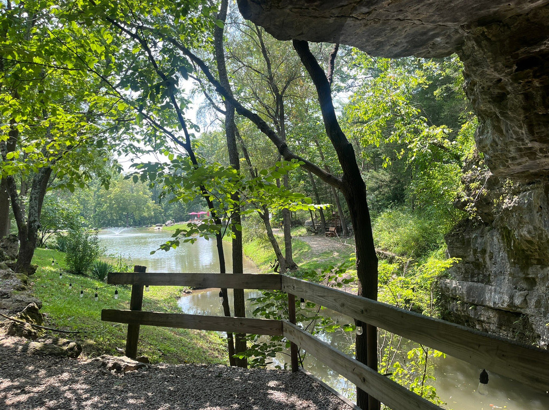 Stark Caverns-Eldon必去景点