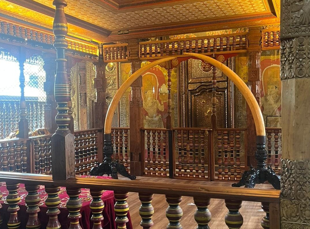 Gaveesha Tuk Tuk Safari Kandy-康提必去景点