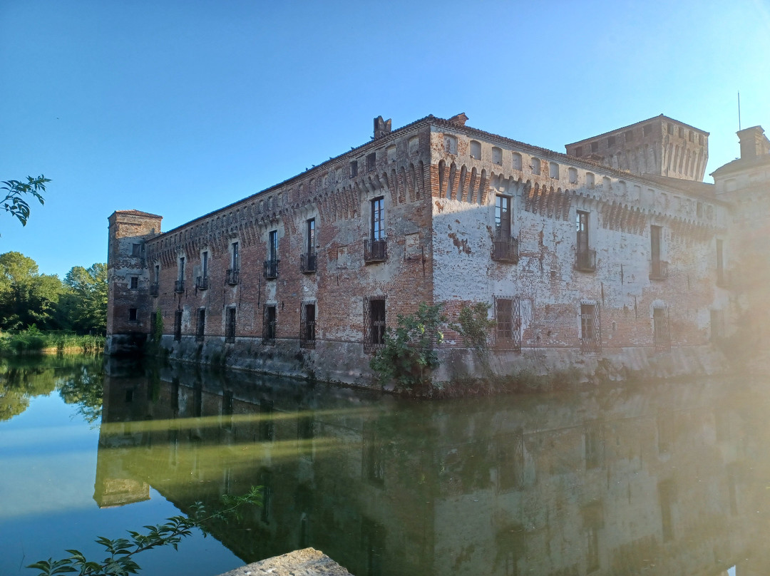Castello di Padernello-Borgo San Giacomo必去景点