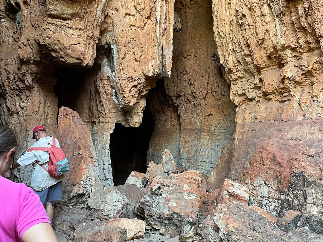 Mimbi Caves-菲茨罗伊克罗辛必去景点