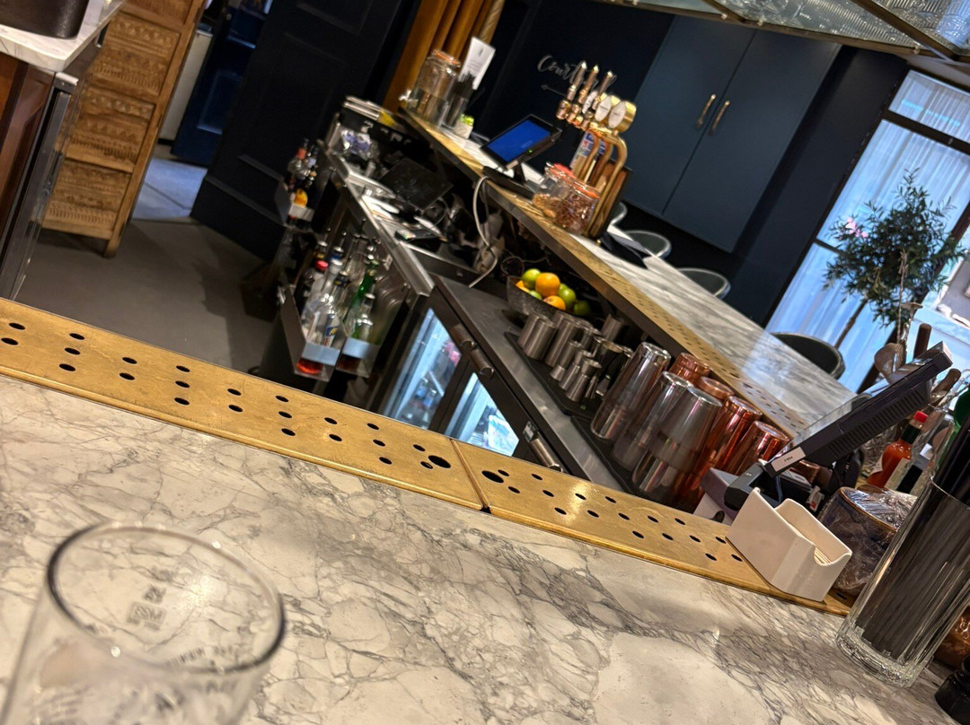 传统哈特福别墅酒店主图