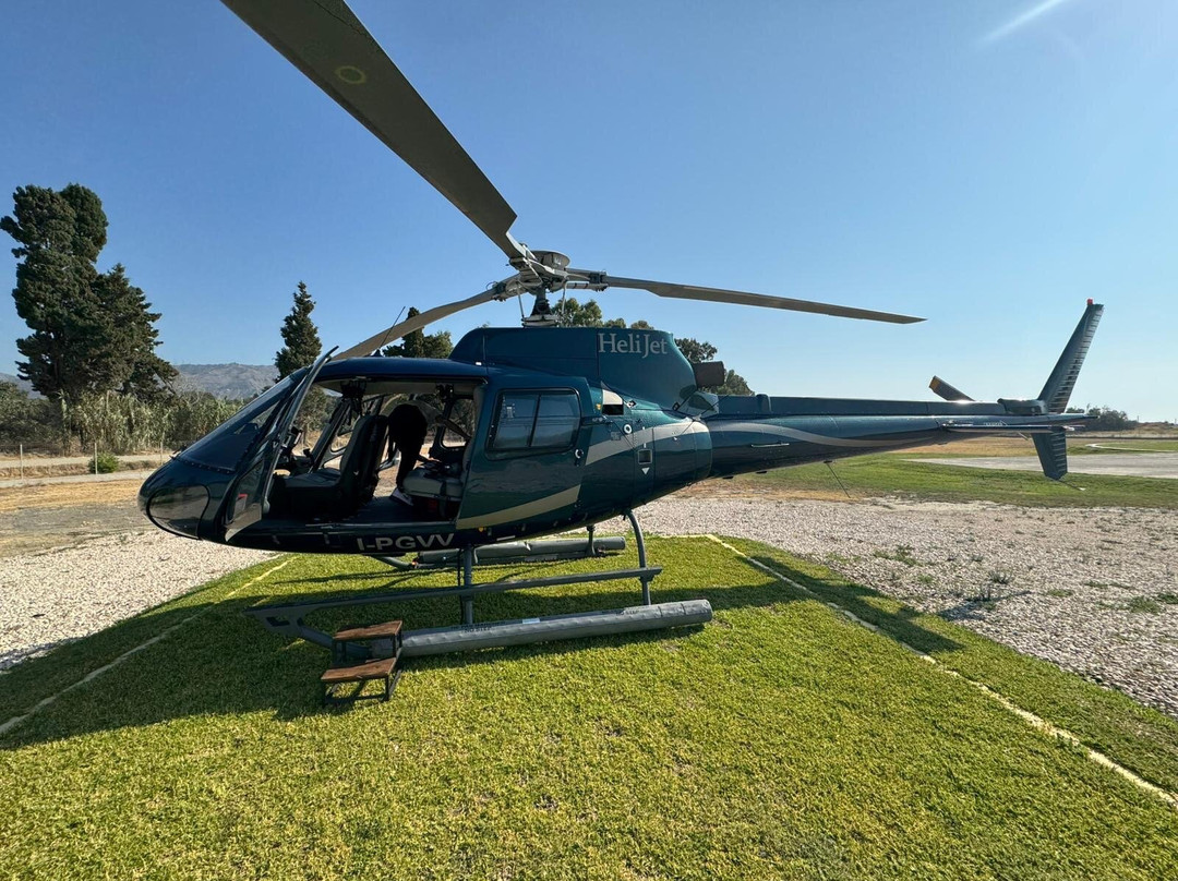 Helijet Tours-陶尔米纳必去景点