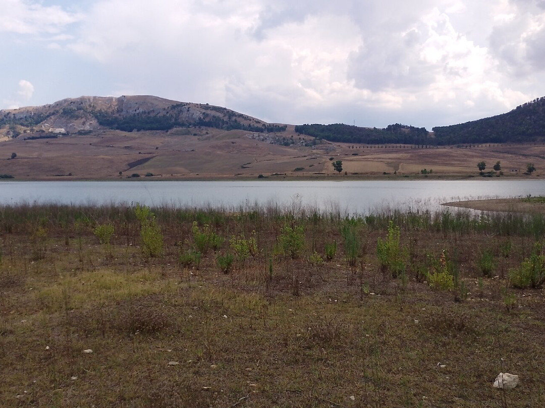 Lago di Piana degli Albanesi-Piana degli Albanesi必去景点