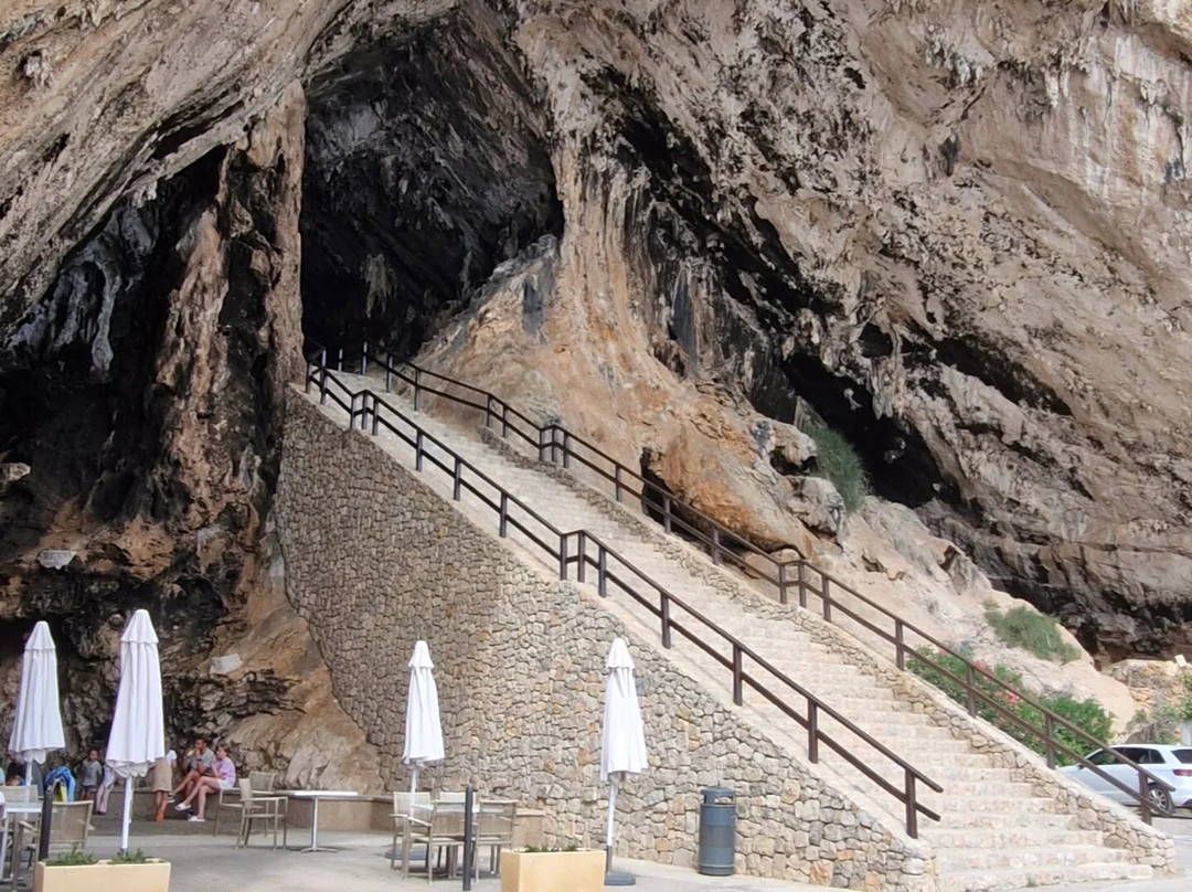 Cuevas de Arta-卡普德佩拉必去景点