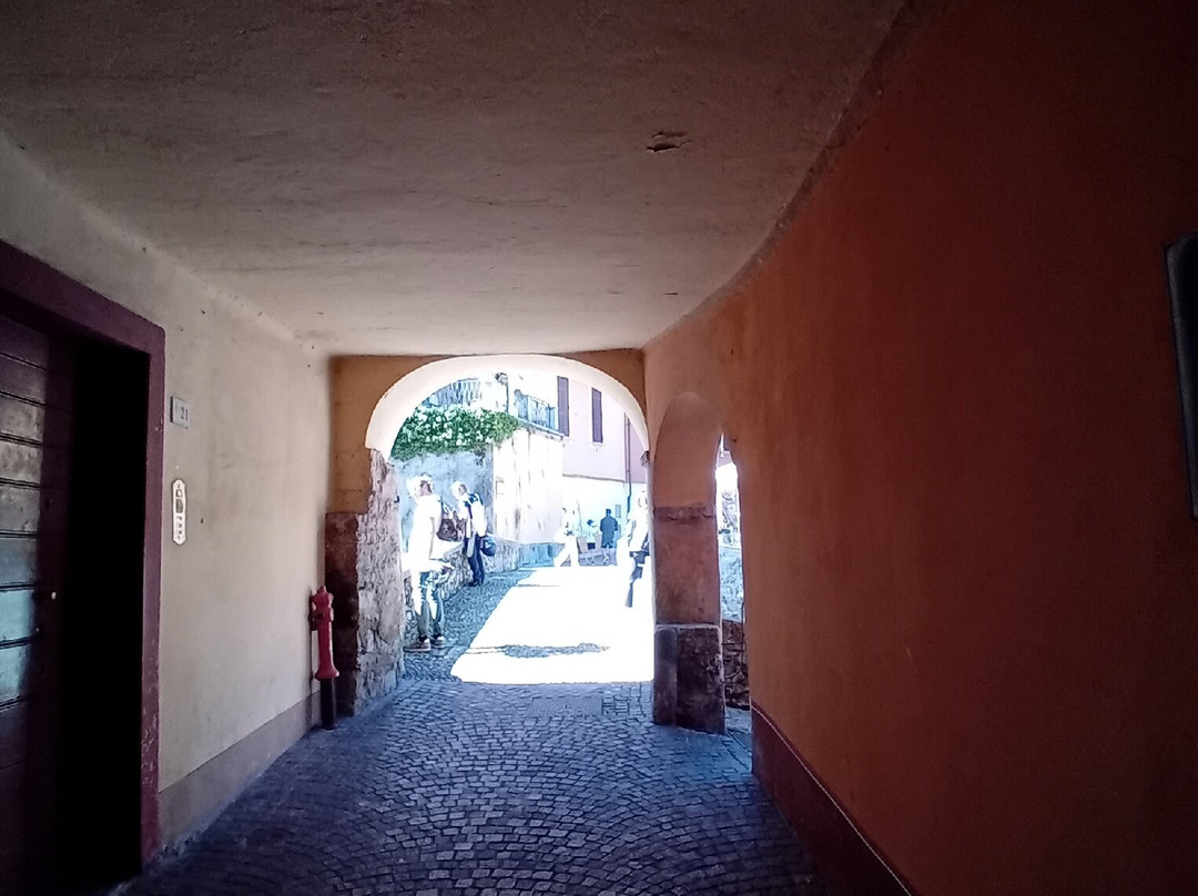 Ponte romanico-Argegno必去景点