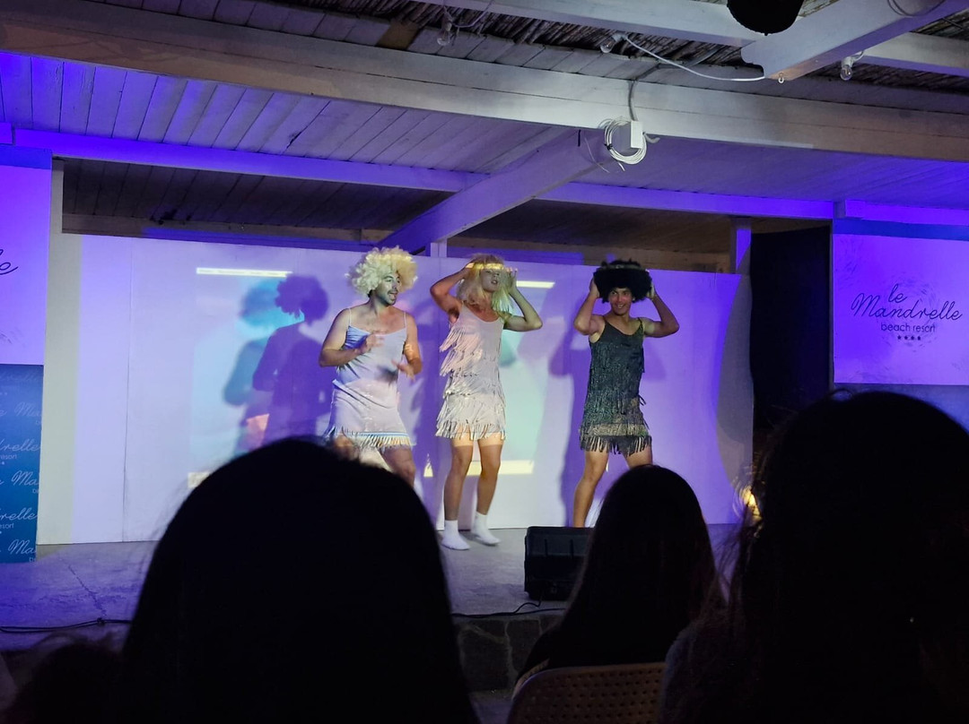 特雷维田园酒店主图