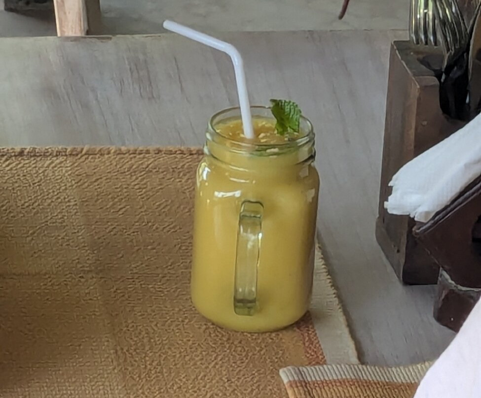 Iora Cafe