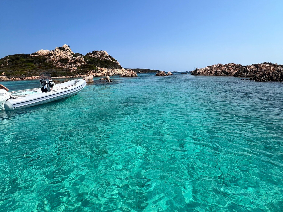 Piranha Center-Cannigione必去景点