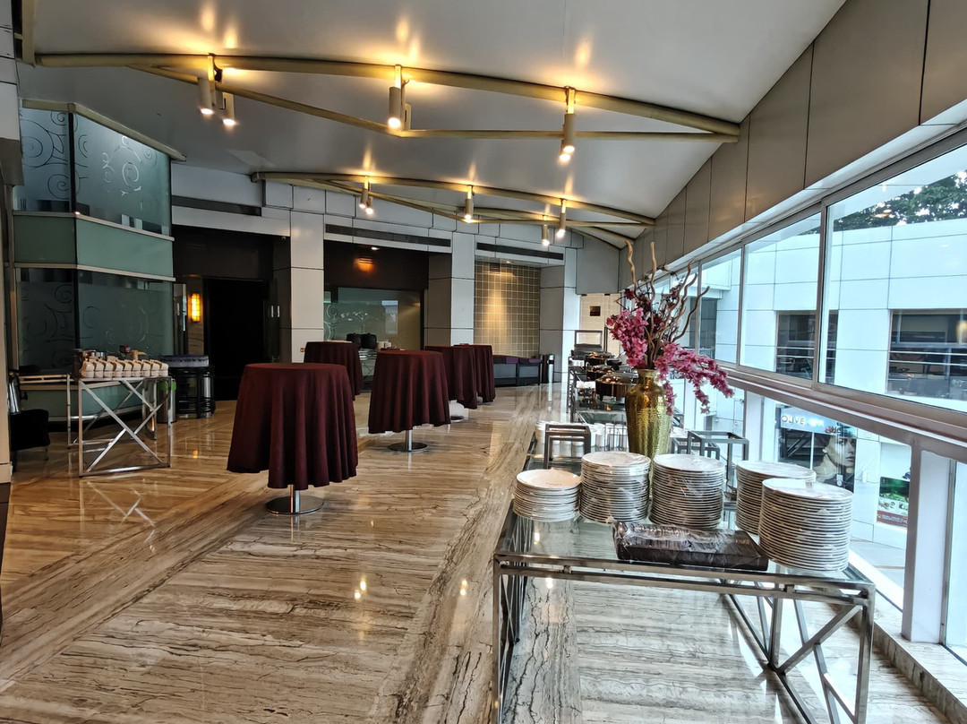 新孟买华美达大酒店主图