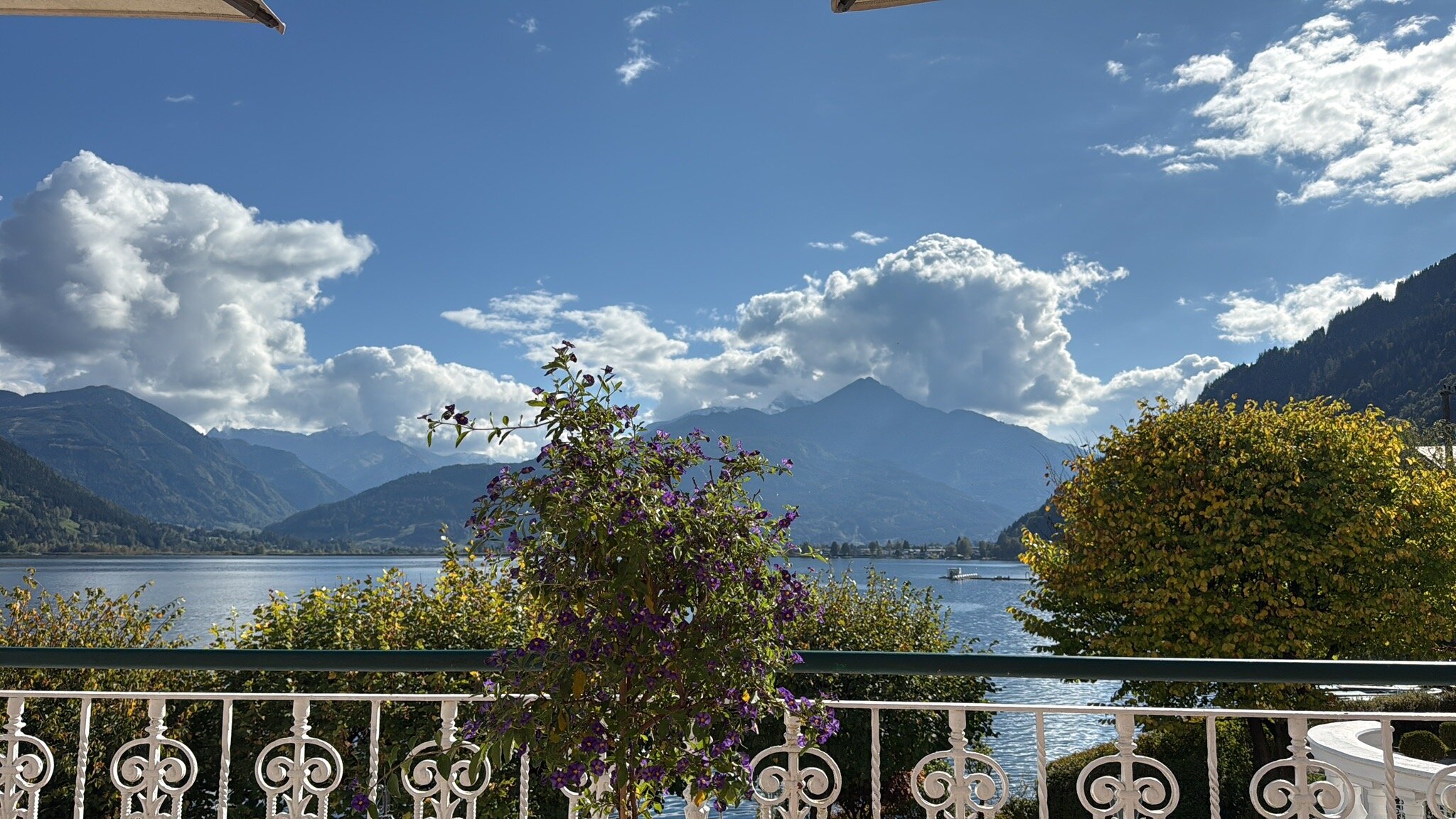 策尔湖畔大酒店-官方