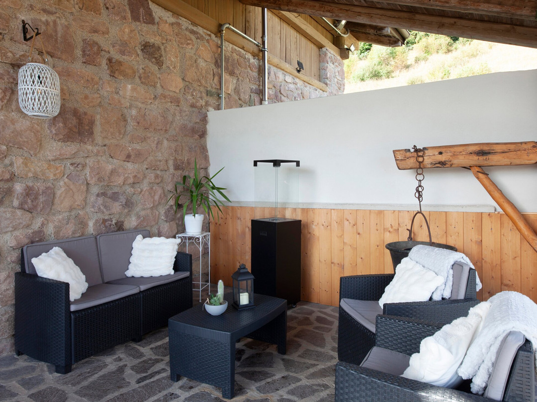 Chalet Chapeau B & B-Castel Condino必去景点