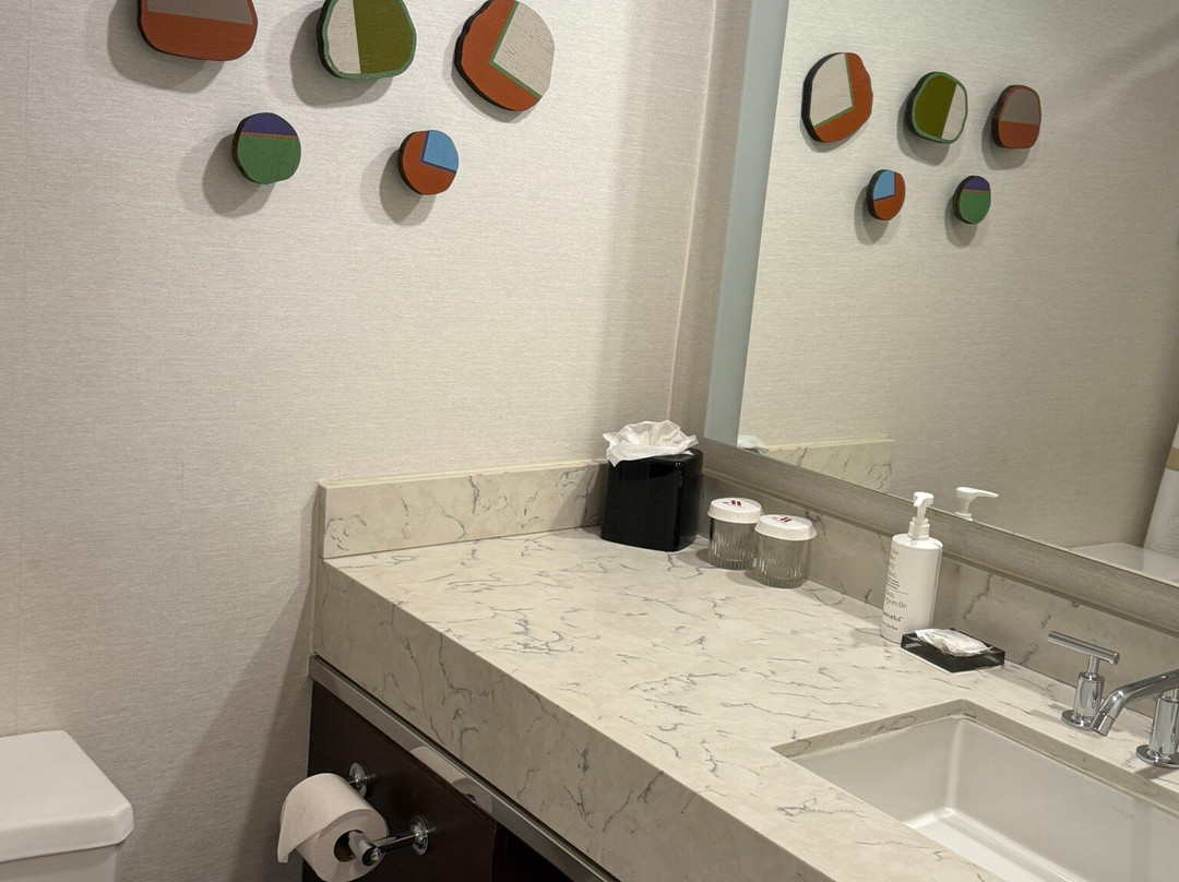 纽约拉瓜迪亚机场万豪酒店主图