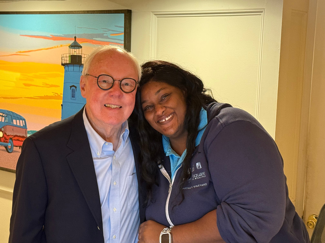 Vineyard Square Hotel & Suites主图