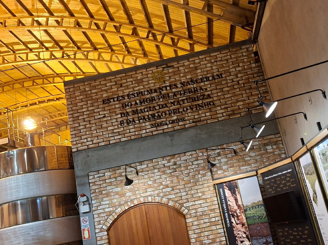 Cave Geisse-Pinto Bandeira必去景点