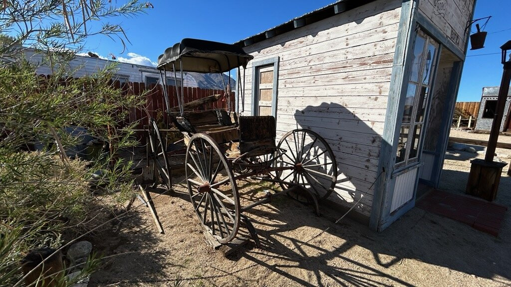 Golden Cactus Ghost Town & Old West Museum-Olancha必去景点