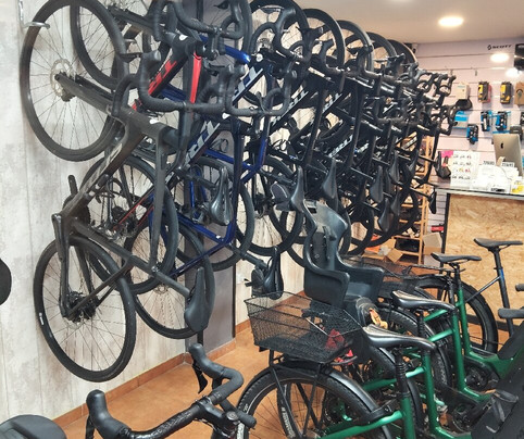 Sun Cycling Rent a Bike-阿尔库迪亚港必去景点