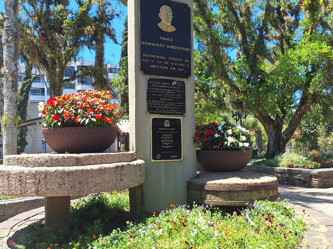Praça Humberto Bortoluzzi