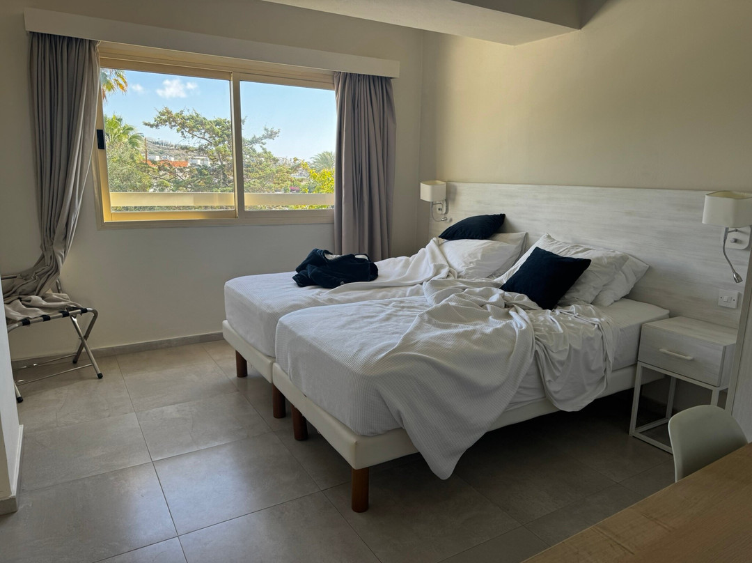 Louis Paphos Breeze主图