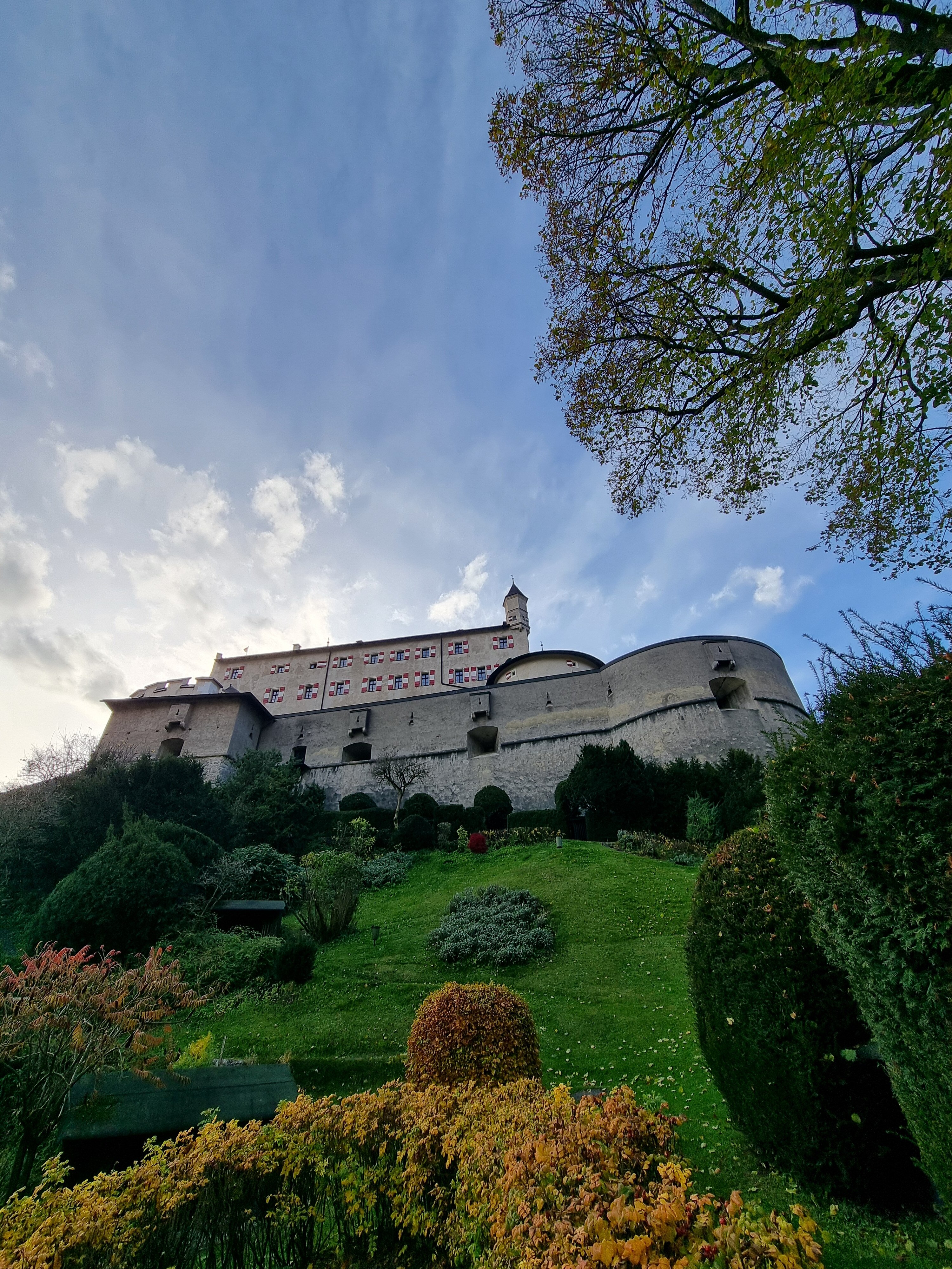 Alpenland St Johann-官方