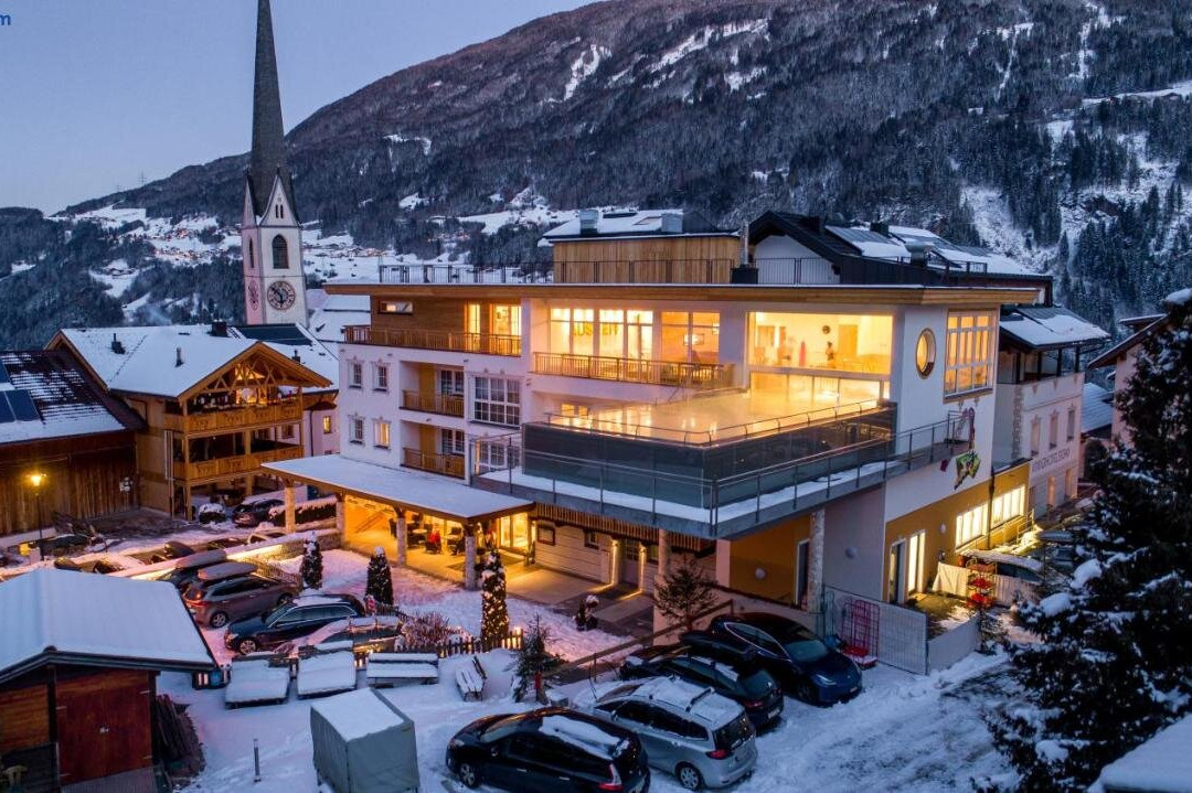 Wenns酒店住宿-Familienhotel Stefan