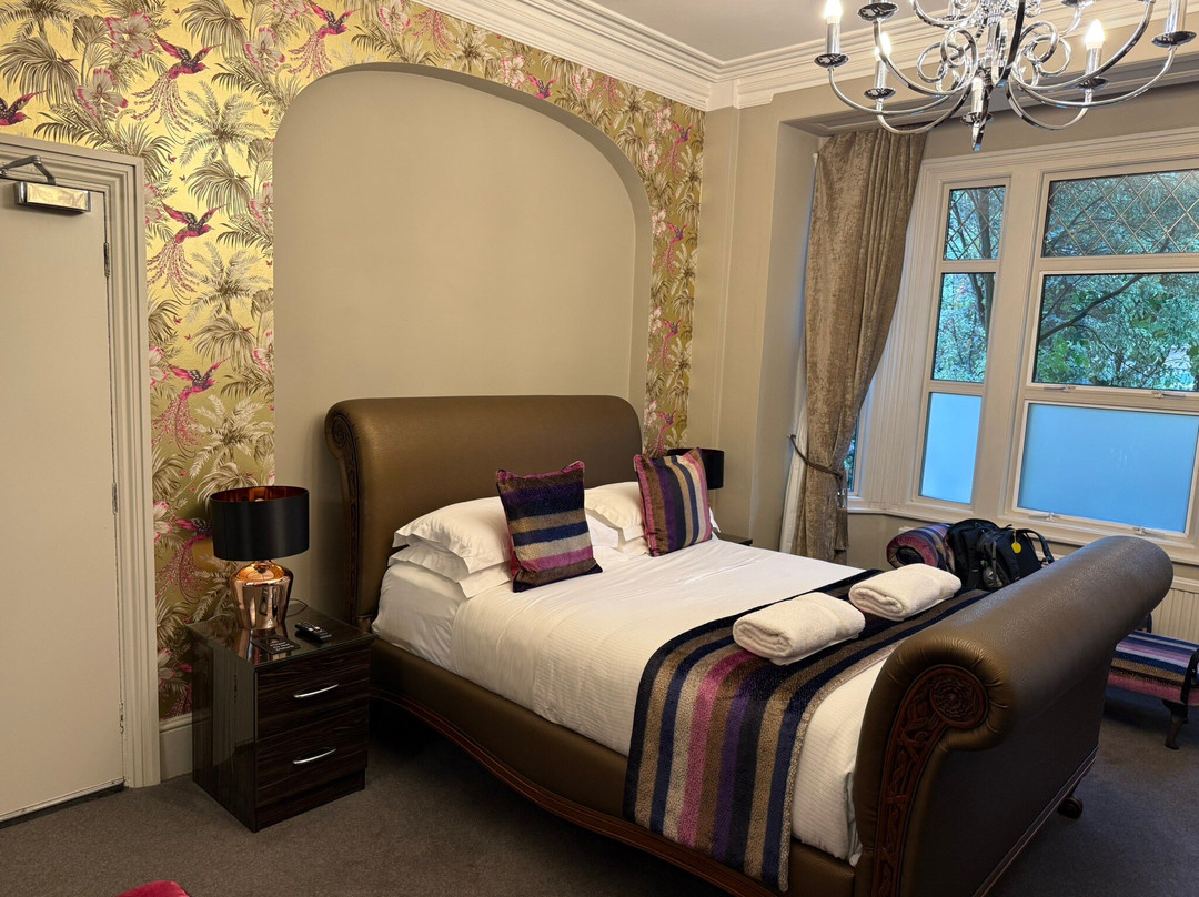 Burlington House Hotel主图