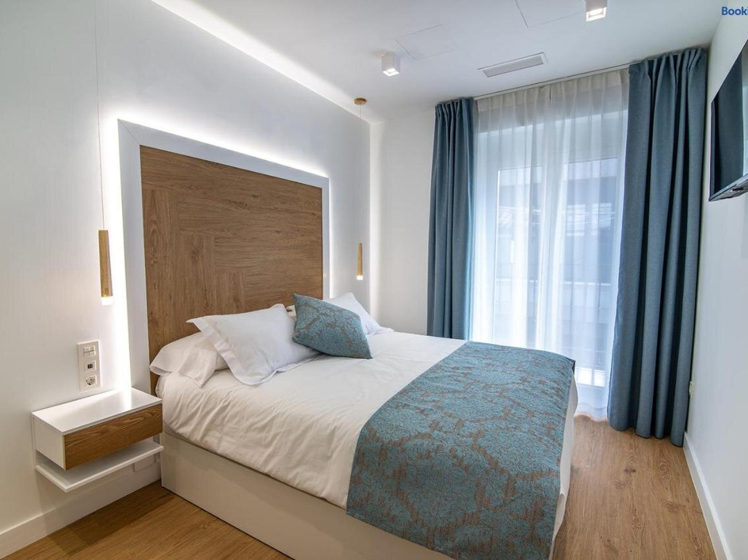 Mq Suites Veronica