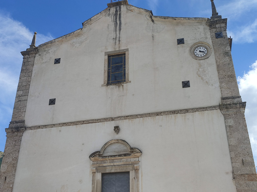 Parrocchia della Beata Vergine Maria e di San Dionisio-Pettorano sul Gizio必去景点