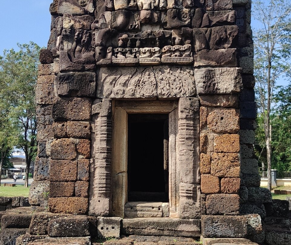 Prang Ku-猜也蓬必去景点