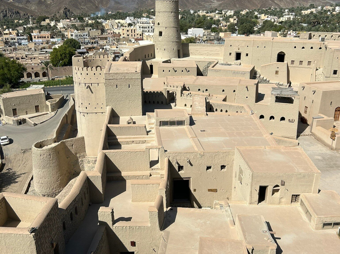 巴赫拉堡-尼日瓦必去景点