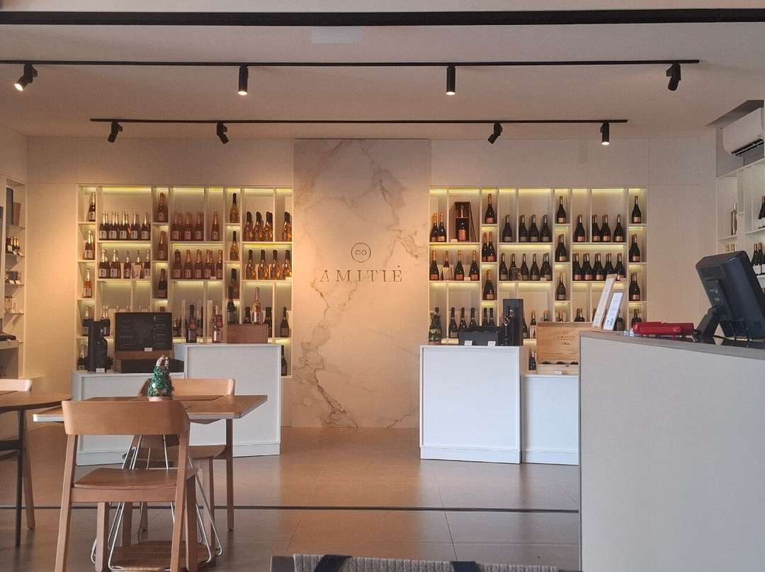 Amitié Bistrô