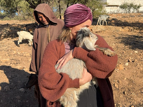 ILYTOUR - Private taxi , Transfers & Excursions-索维拉必去景点