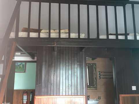 里士满酒店主图