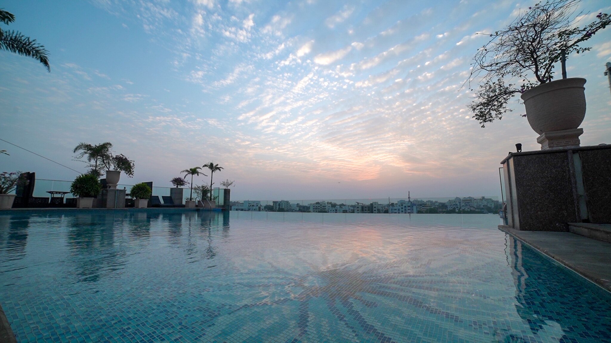 Hotel Nagpur Ashok-泳池