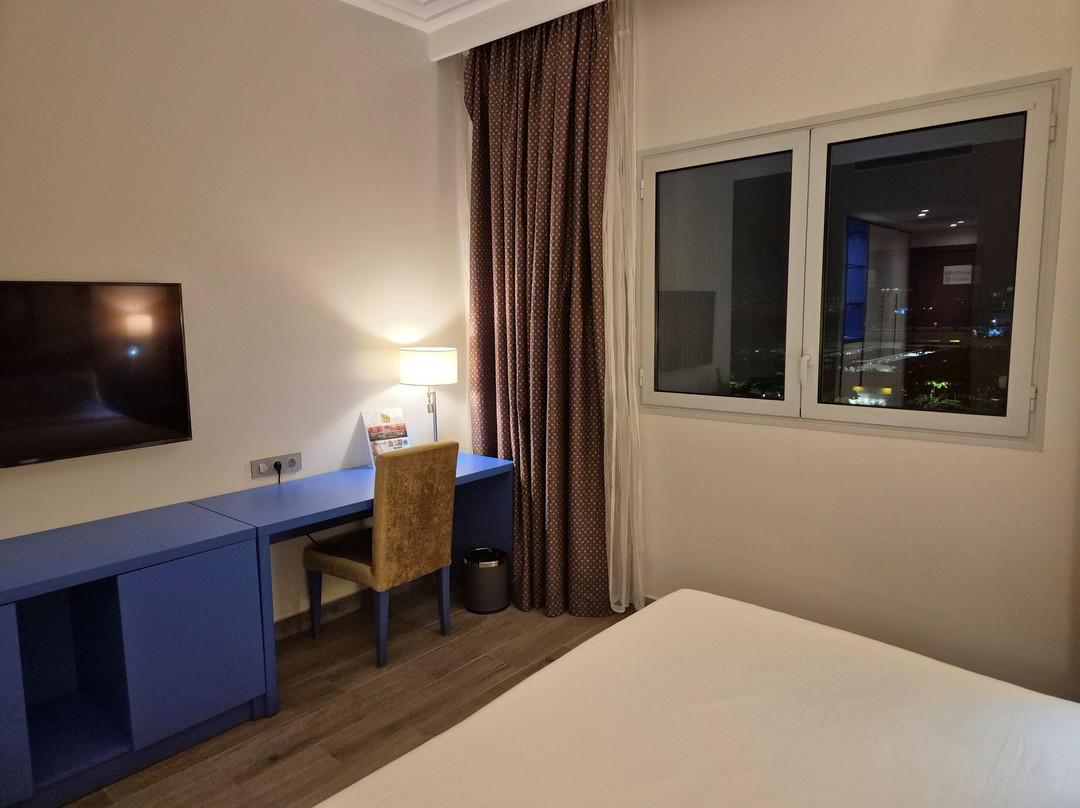 Golden Tulip Le Diplomate Cotonou主图