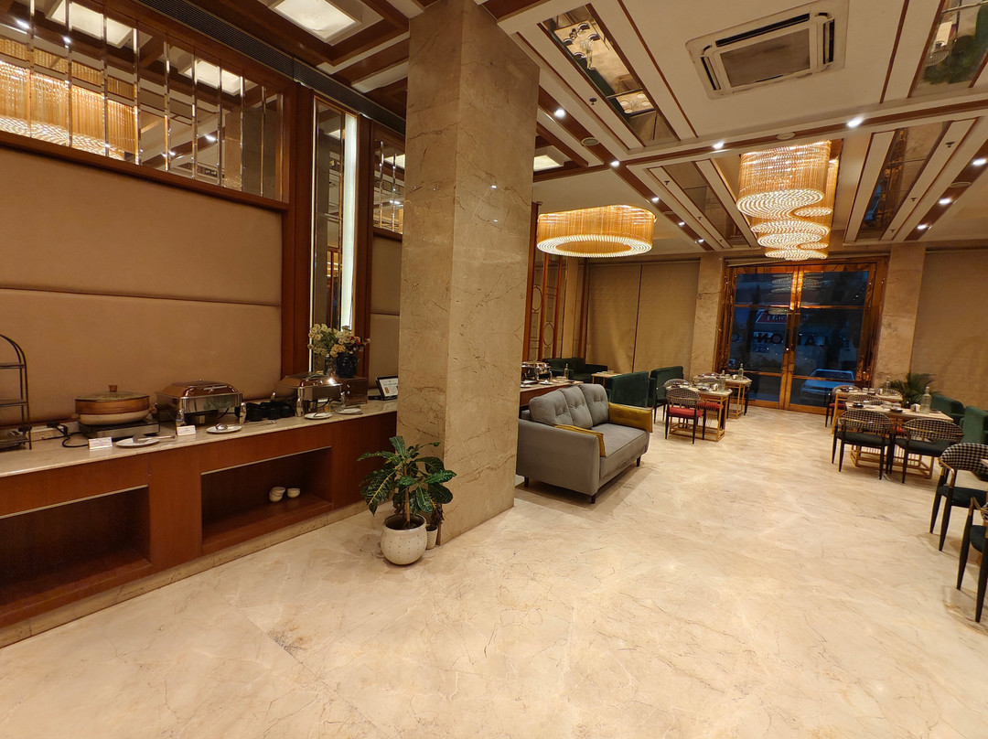 Clarion Hotel Dehradun主图